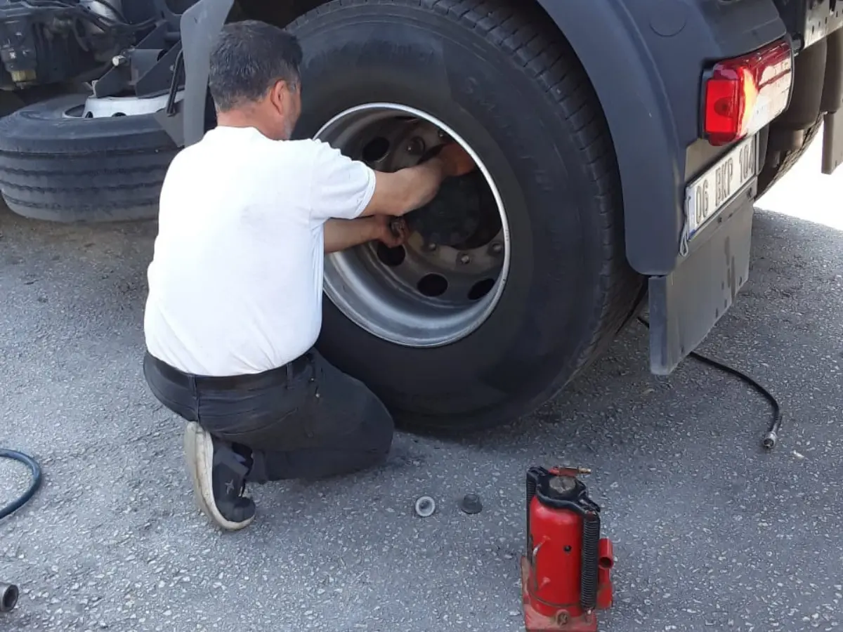 Çilimli Oto Lastikçi